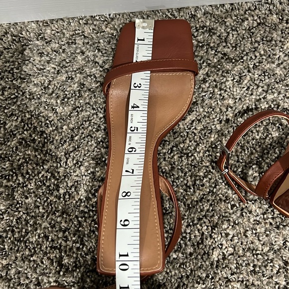 GABRIELLE UNION Kakra Single Band Sandals Size 8 - Picture 11 of 12